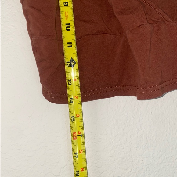 🎱Cute basic top in the shade Rust! - Picture 3 of 5